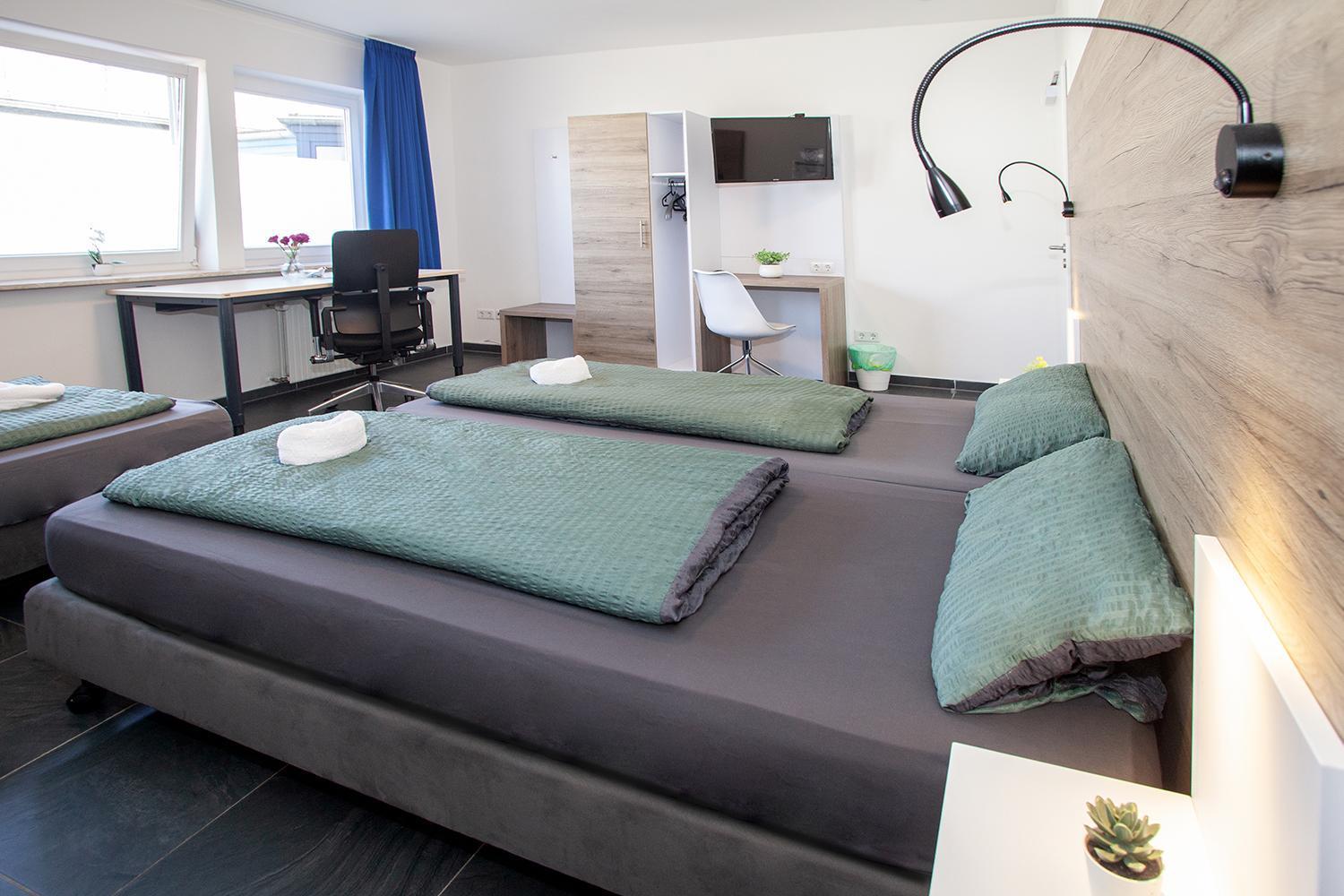 Mk Hostel Oyten - Free Wifi & Parking - 24H Check-In ภายนอก รูปภาพ